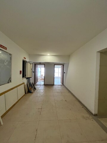 Room in 4 BHK Apartment at Lohia Unika, Hadapsar – for Sale