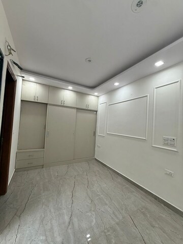 Room in 2 BHK Builder Floor at Tagore Garden Extension – for Rent