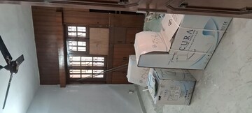 Bedroom in 3.5 BHK Apartment at Sarita Vihar – for Rent