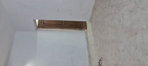 Room in 3.5 BHK Apartment at Sarita Vihar – for Rent