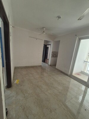 Room in 3 BHK Apartment at Amrapali Leisure Park, Amrapali Leisure Valley – for Rent