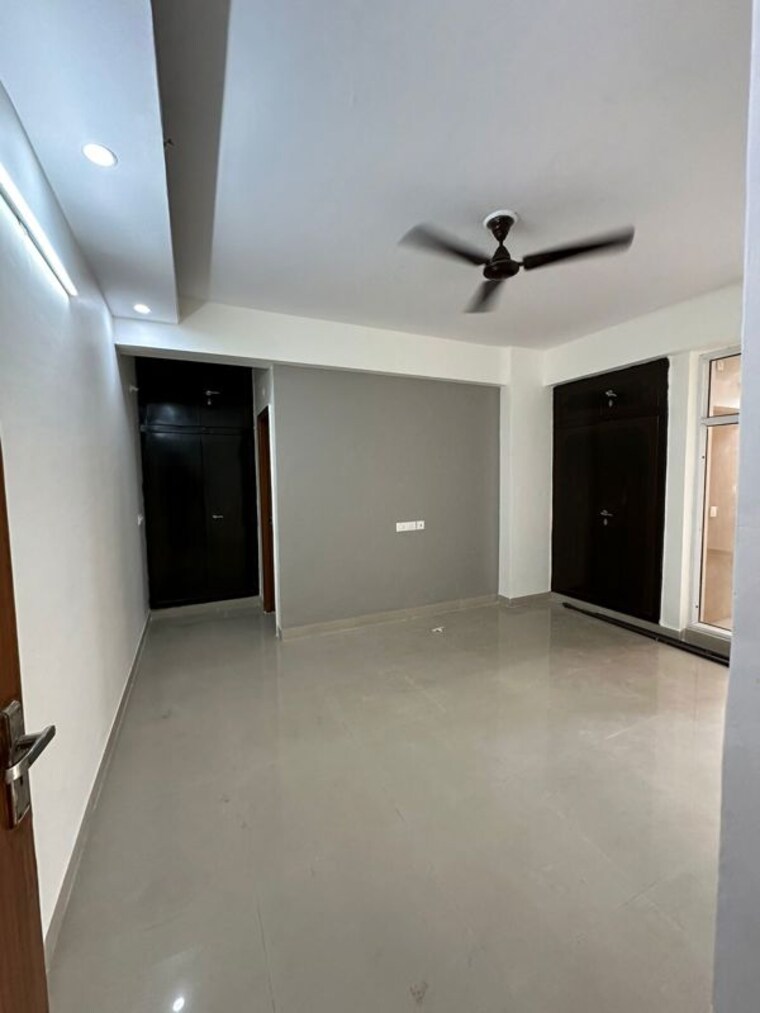Room, nirala-greenshire 2 Bedroom 1280 Sq.Ft. Apartment In Sector 2 Greater Noida Greater Noida 9975551