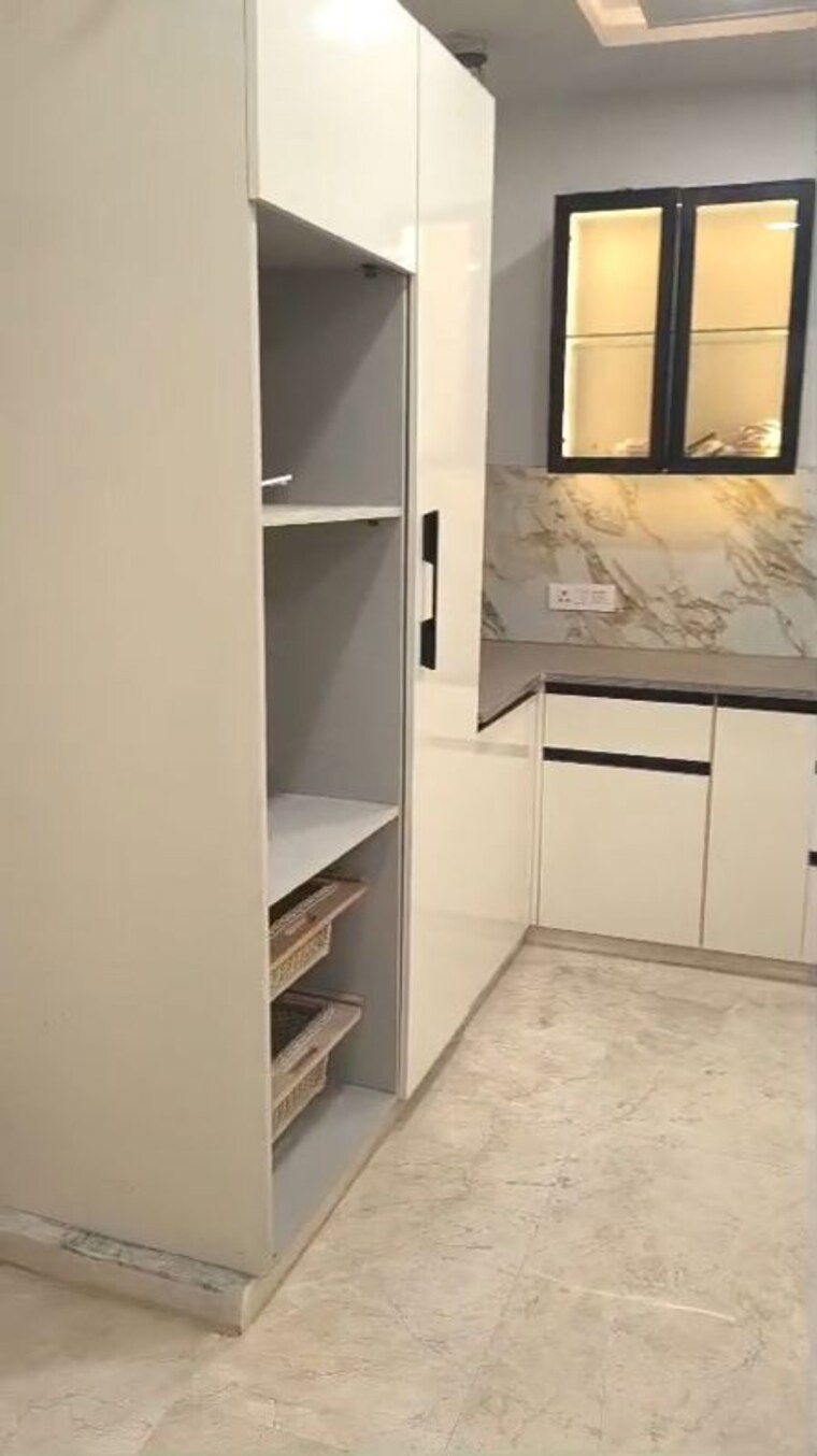 Kitchen, rohini sector 23 4 Bedroom 2200 Sq.Ft. Builder Floor In Rohini Sector 23 Delhi 9975697