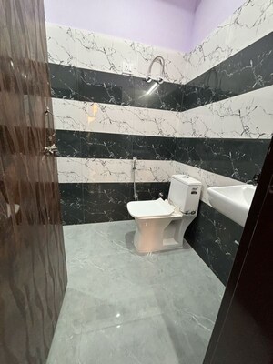 Kitchen in 3 BHK Builder Floor at Sector 23 – for Rent