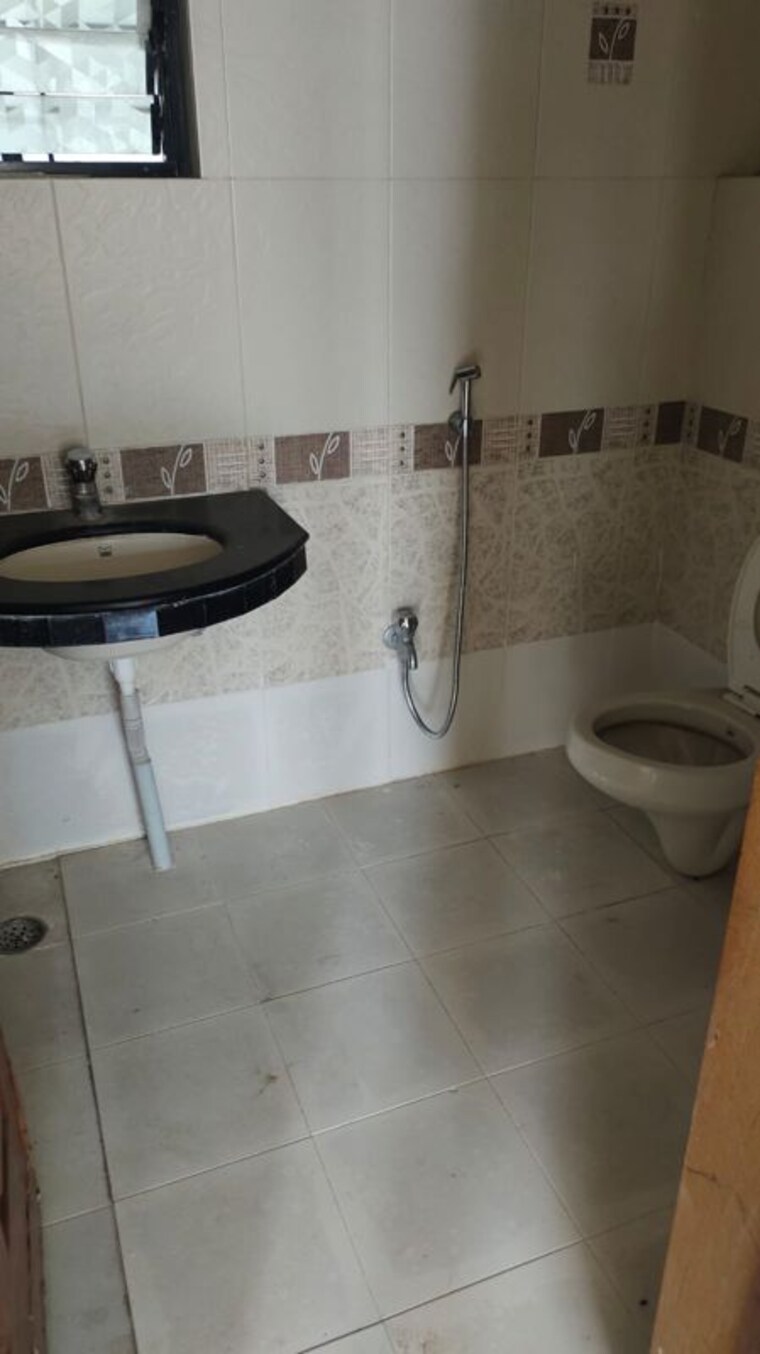 Bathroom, antarkar-and-joshi-ram-indu-park 4 Bedroom 2200 Sq.Ft. Independent House In Baner Pune 9930505