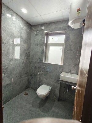 Bathroom in 1 BHK Builder Floor at Sector 51 – for Rent