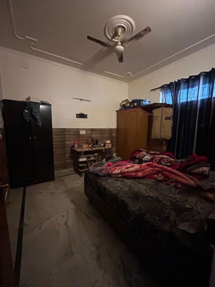 Bedroom, sector 23a 3 Bedroom 1800 Sq.Ft. Independent House In Sector 23a Gurgaon 9975762