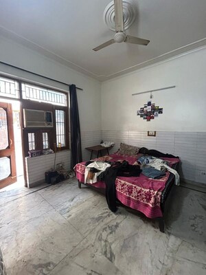 Parking in 3 BHK Independent House at Sector 23a – for Rent