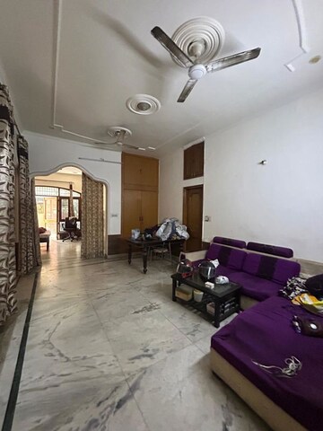 Parking in 3 BHK Independent House at Sector 23a – for Rent