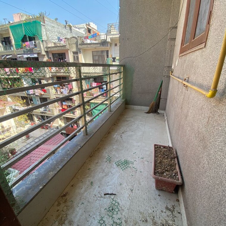 Balcony, chattarpur 3 Bedroom 1100 Sq.Ft. Builder Floor In Chattarpur Delhi 9975770