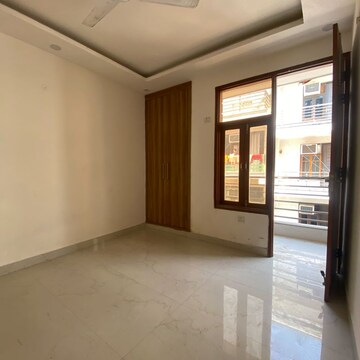 Room in 3 BHK Builder Floor at Chattarpur – for Rent