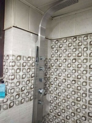 Bathroom in 2 BHK Builder Floor at Ansal Sushant Apartments, Sushant Lok I – for Rent