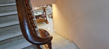 Staircase in 5 BHK Villa at Cbd Belapur – for Sale