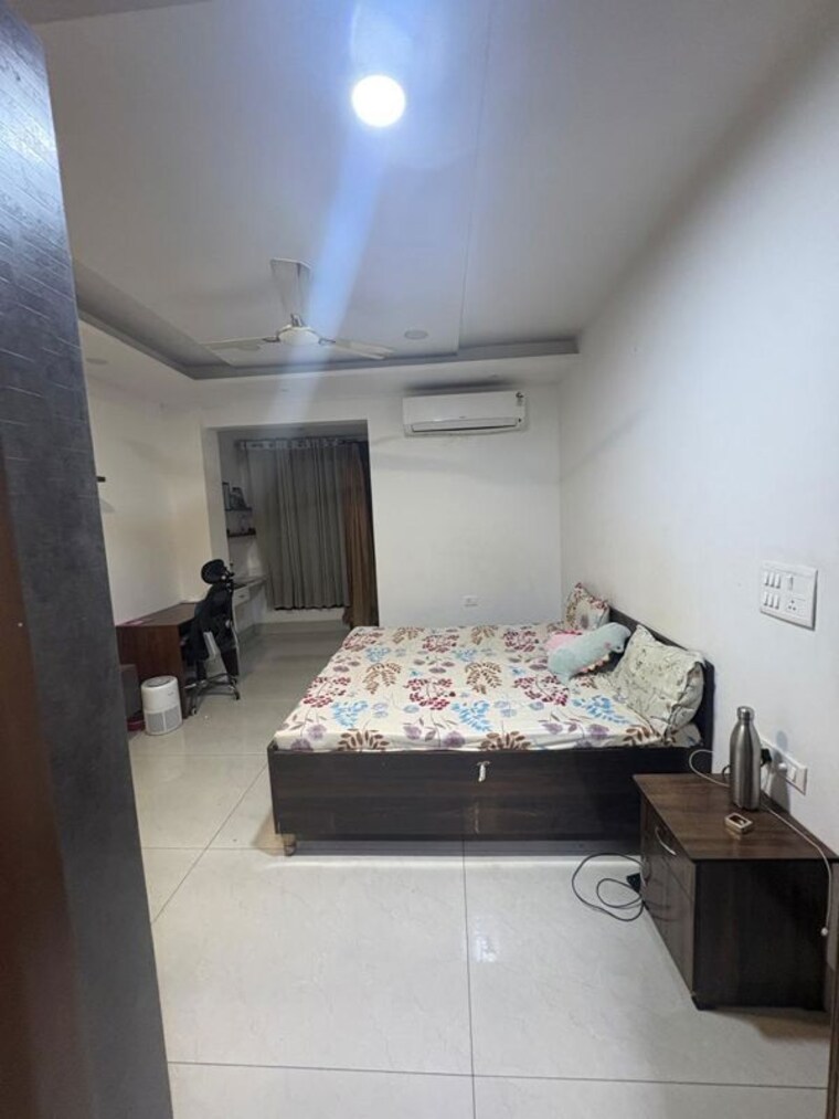Bedroom, sector 38 3 Bedroom 2355 Sq.Ft. Builder Floor In Sector 38 Gurgaon 9975951