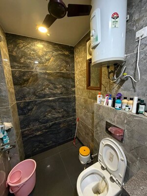 Furnished Amenities in 3 BHK Builder Floor at Sector 38 – for Rent