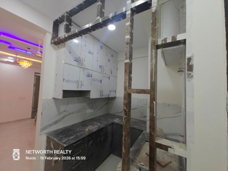 Kitchen, sector 73 1 Bedroom 600 Sq.Ft. Builder Floor In Sector 73 Noida 9975954
