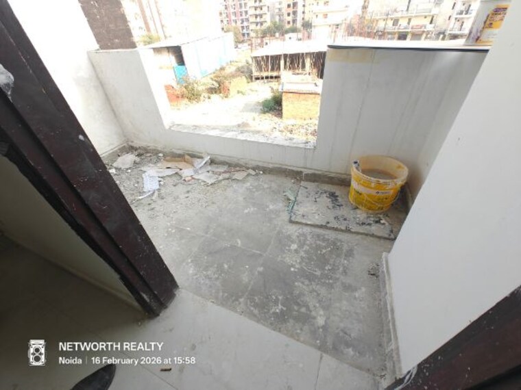 Kitchen, sector 73 1 Bedroom 600 Sq.Ft. Builder Floor In Sector 73 Noida 9975954