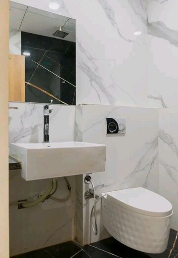 Master Bedroom in 5 BHK Builder Floor at K Raheja Valletta, Juhu – for Sale