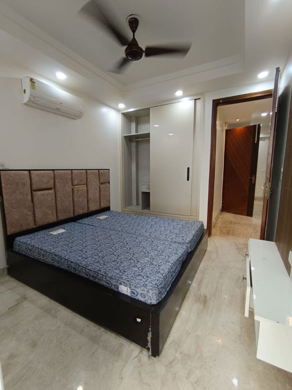 2 BHK Builder Floor For Sale in Paschim Vihar