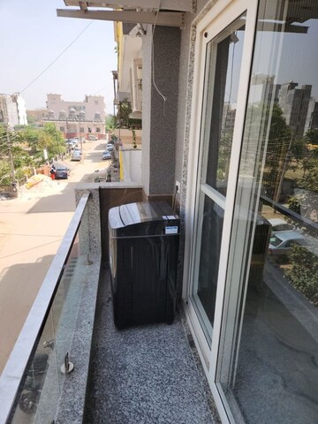 Balcony in Studio Builder Floor at Sector 31 – for Rent