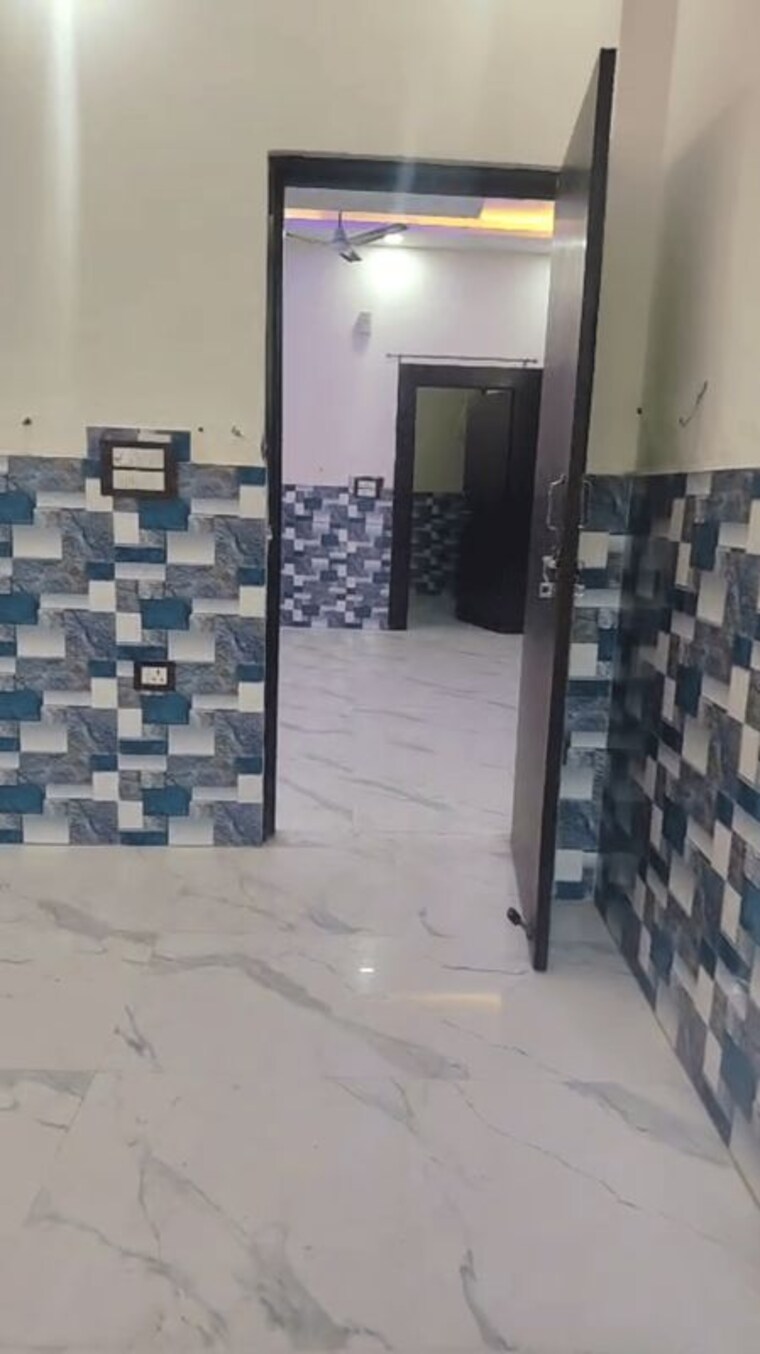 undefined, mahagun-mahagunpuram-ii 3 Bedroom 1300 Sq.Ft. Builder Floor In Lal Kuan Ghaziabad 9976080