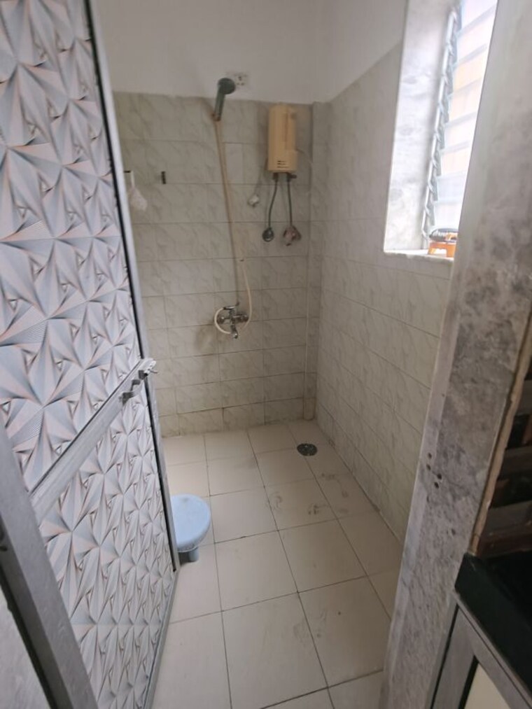 Bathroom, golden-palace-chs 1 Bedroom 630 Sq.Ft. Apartment In Kandivali East Mumbai 9976276
