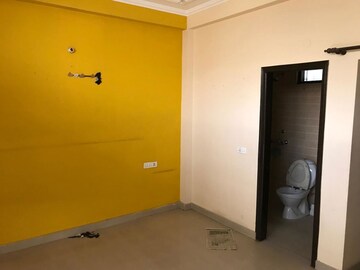 Room in 2 BHK Builder Floor at Sector 46 – for Rent