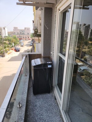 Balcony in Studio Builder Floor at Sector 47 – for Rent