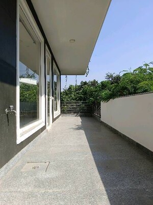 Balcony in 4 BHK Builder Floor at Defence Colony – for Rent
