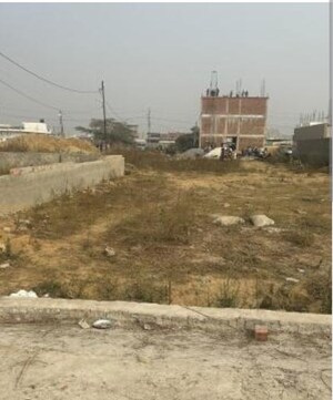  Plot For Sale in Sector 78