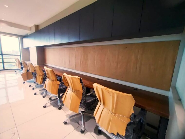 Team Area, gota Commercial Office Space 1490 Sq.Ft. In Gota Ahmedabad 9976572