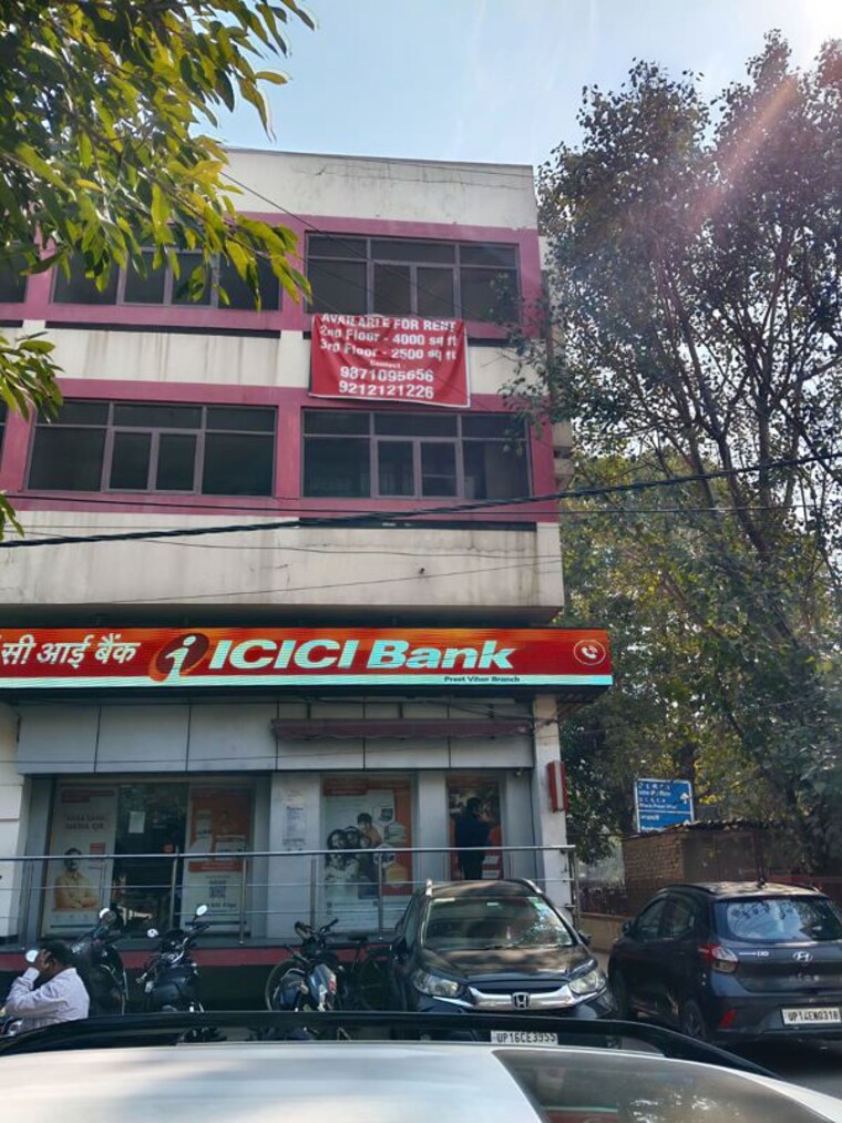 Exterior View, karol bagh Commercial Shop 1050 Sq.Ft. In Karol Bagh Delhi 9975633