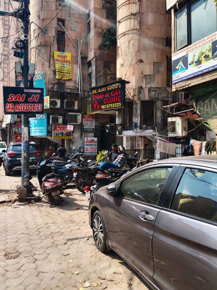 Exterior View, karol bagh Commercial Shop 1050 Sq.Ft. In Karol Bagh Delhi 9975633