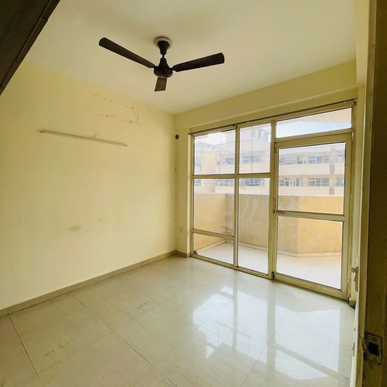 Room, pyramid-urban-homes 2 Bedroom 525 Sq.Ft. Apartment In Sector 70a Gurgaon 9976868