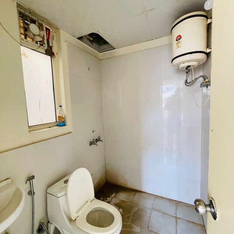 Bathroom, pyramid-urban-homes 2 Bedroom 525 Sq.Ft. Apartment In Sector 70a Gurgaon 9976868