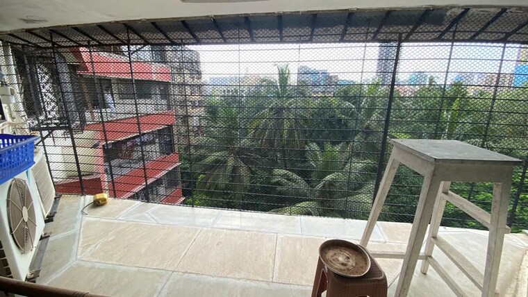 Balcony, chikoowadi 1 Bedroom 550 Sq.Ft. Builder Floor In Chikoowadi Mumbai 9976860