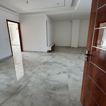 3 BHK Builder Floor For Sale in Sector 8