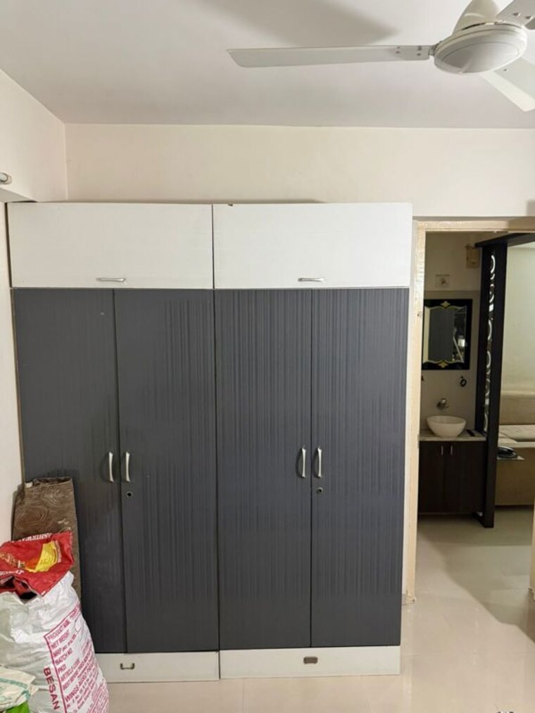 Room, shree-sadan-vasna 2 Bedroom 720 Sq.Ft. Apartment In Vasna Ahmedabad 9976968