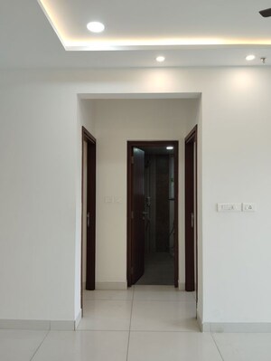 Room in 3 BHK Apartment at Prestige Tranquil, Kokapet – for Rent