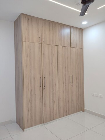 Room in 3 BHK Apartment at Prestige Tranquil, Kokapet – for Rent