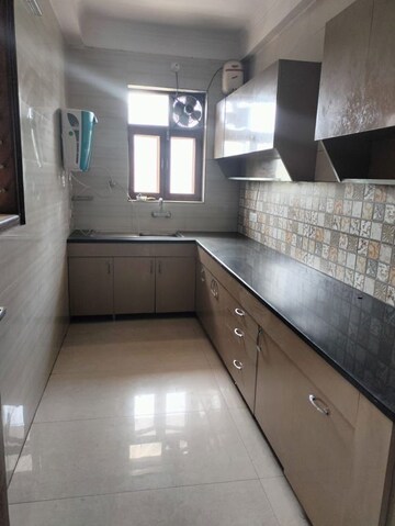 Kitchen in 3 BHK Apartment at Sector 43 – for Rent