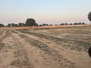  Plot For Sale in Gwalior Road