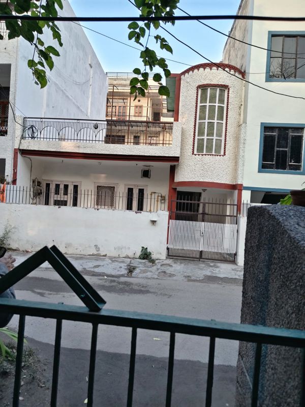 Plot For Sale in Sector 122