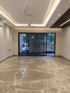 4 BHK + Pooja Room,Servant Room,Study Room,Extra Room Builder Floor For Sale in New Friends Colony