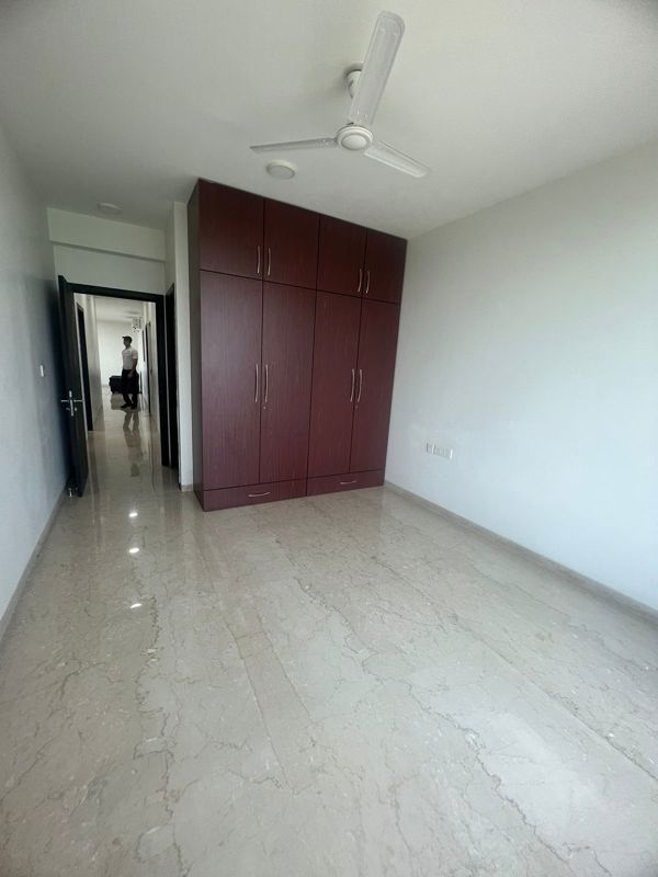 3 BHK Apartment For Rent in Oberoi Realty Esquire