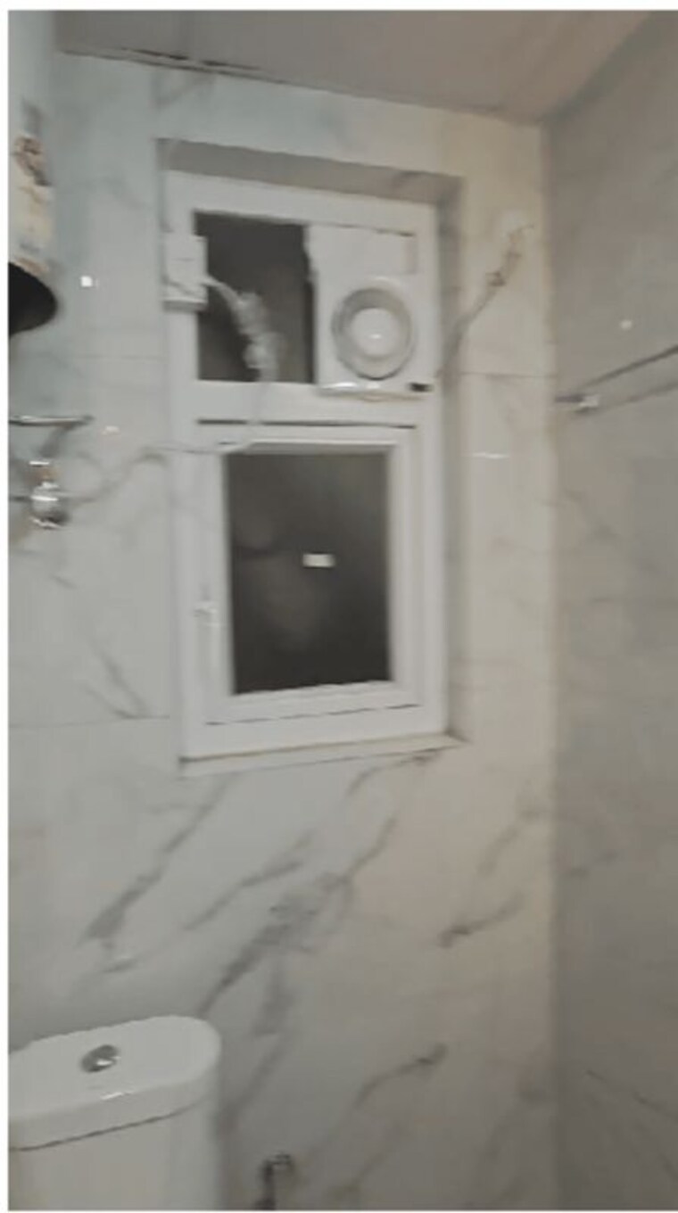 Bathroom, aditya-urban-homes 2 Bedroom 840 Sq.Ft. Apartment In Shahpur Bamheta Ghaziabad 9977290