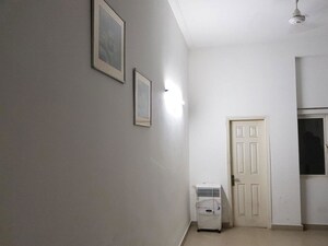 Room in 3 BHK Villa at Paramount Golfforeste Villas, Zeta I Greater Noida – for Sale