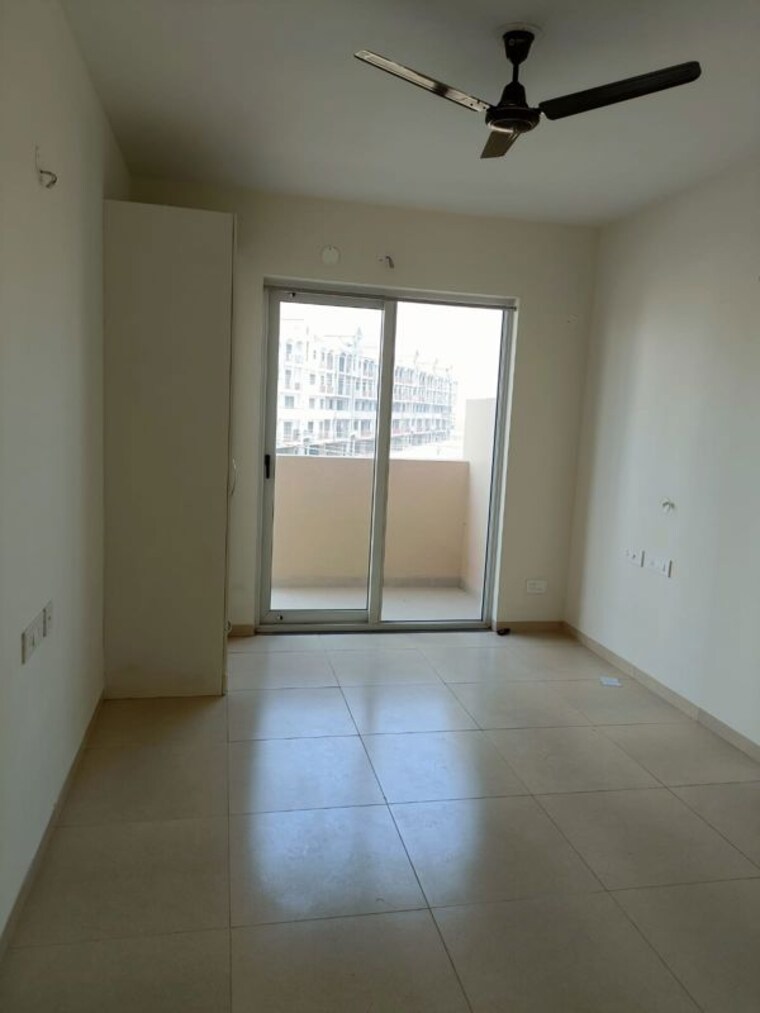Room, sushma-valencia 3 Bedroom 1800 Sq.Ft. Apartment In International Airport Road Zirakpur 9977465