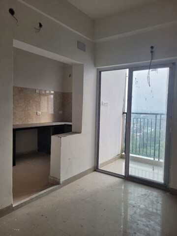 Room in 2 BHK Apartment at The Banyan Tree Garden, Rajarhat New Town – for Sale