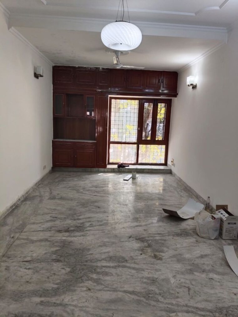 Room, vasant kunj 3 Bedroom 2500 Sq.Ft. Apartment In Vasant Kunj Delhi 9977473